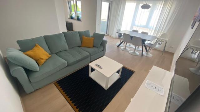 Strahlende Erdgeschoss-Wohnung Im Neubau Naehe Legoland Ichenhausen Dış mekan fotoğraf